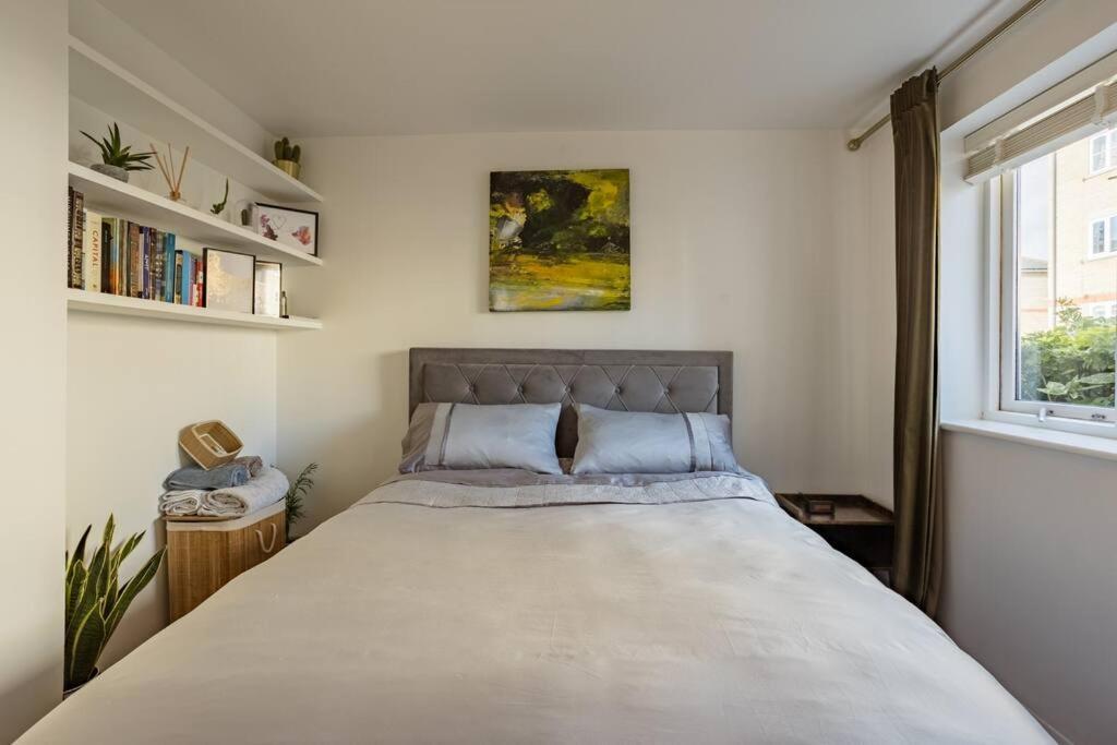 Bright &Spacious One Bedroom Flat Off Canary Wharf ลอนดอน ภายนอก รูปภาพ
